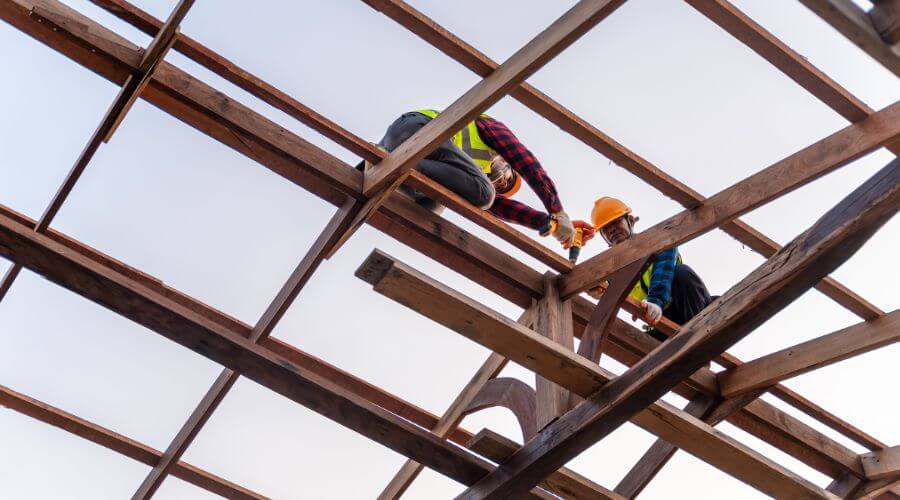 Professional gutter cleaning services in Clayton, CA